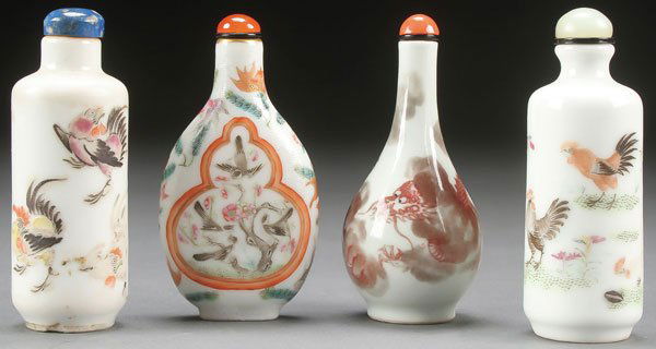 FOUR CHINESE FAMILLE ROSE PORCELAIN SNUFF BOTTLES (1 of 5)