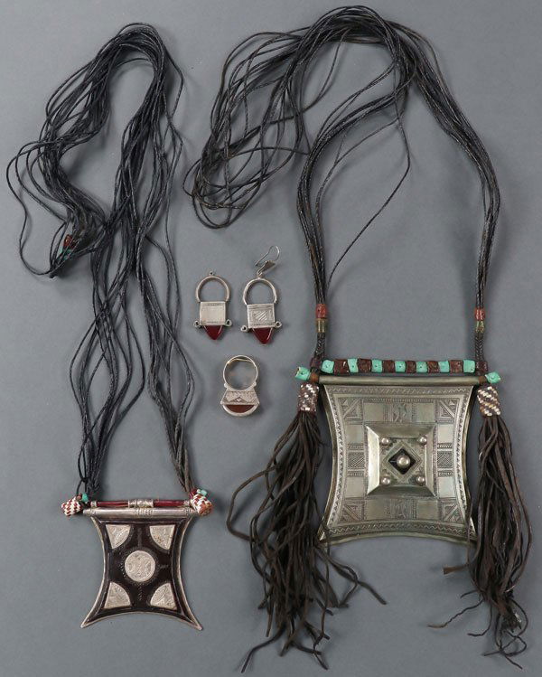 TUAREG PEOPLES SILVER ETHNIC JEWELRY (1 of 1)