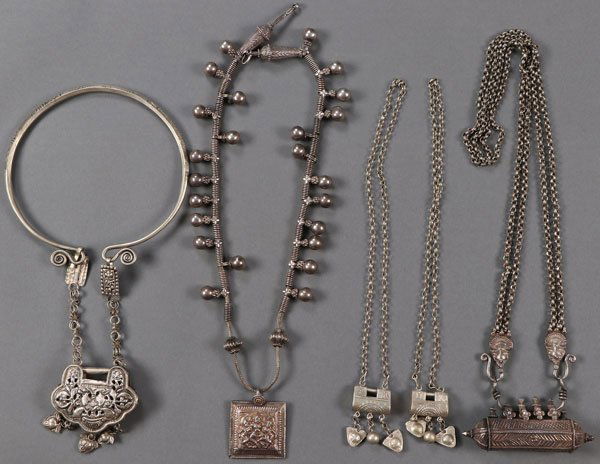 FIVE SINO-TIBETAN AND CHINESE AMULETS (1 of 1)