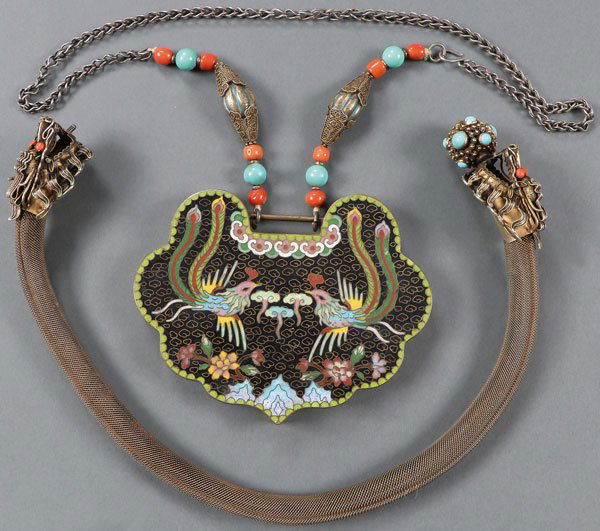 A FINE CHINESE SILVER CHOKER AND NECKLACE (1 of 1)