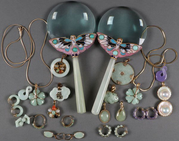 A COLLECTION OF ORIENTAL 14KT GOLD AND JADE MOUNT (1 of 1)