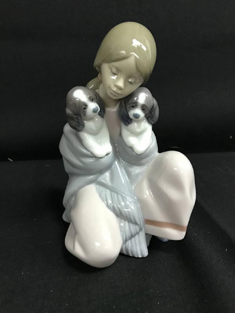 Lladro Snuggle Up 6226 Statue 6.25 Inches Tall (1 of 4)