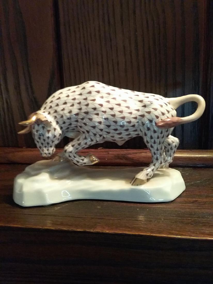 Herand Charger Bull Fishnet Figurine 4.5 x 7 PICK UP IN (1 of 3)