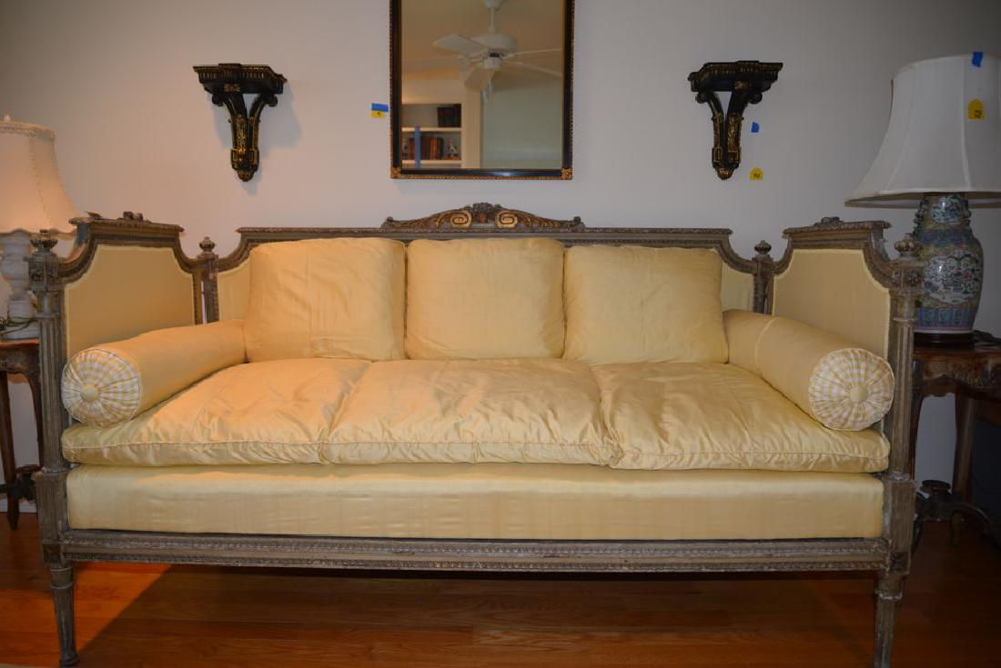 Early 1700s French Regency Daybed with Original: Early 1700s French Regency Daybed with Original Horsehair Stuffed Recovered in yellow silk fabric 45H x 76W x 37D PICK UP IN PECONIC/RIVERHEAD est value $400-800