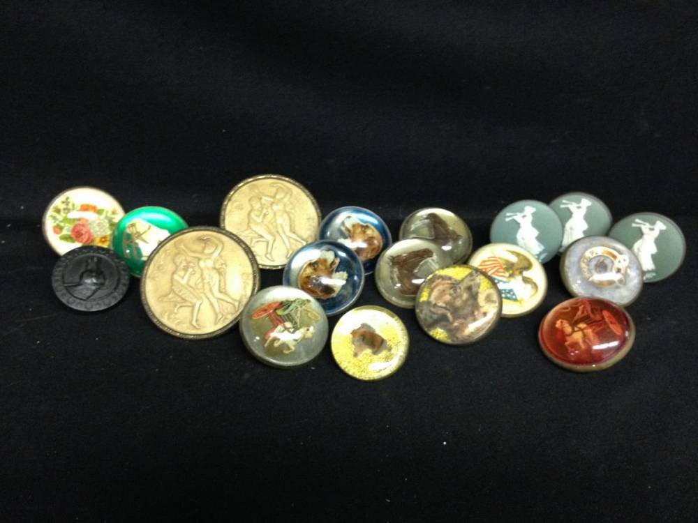 Lot Of Animal Theme Horse Bridal Rosettes: Lot Of Animal Theme Horse Bridal Rosettes