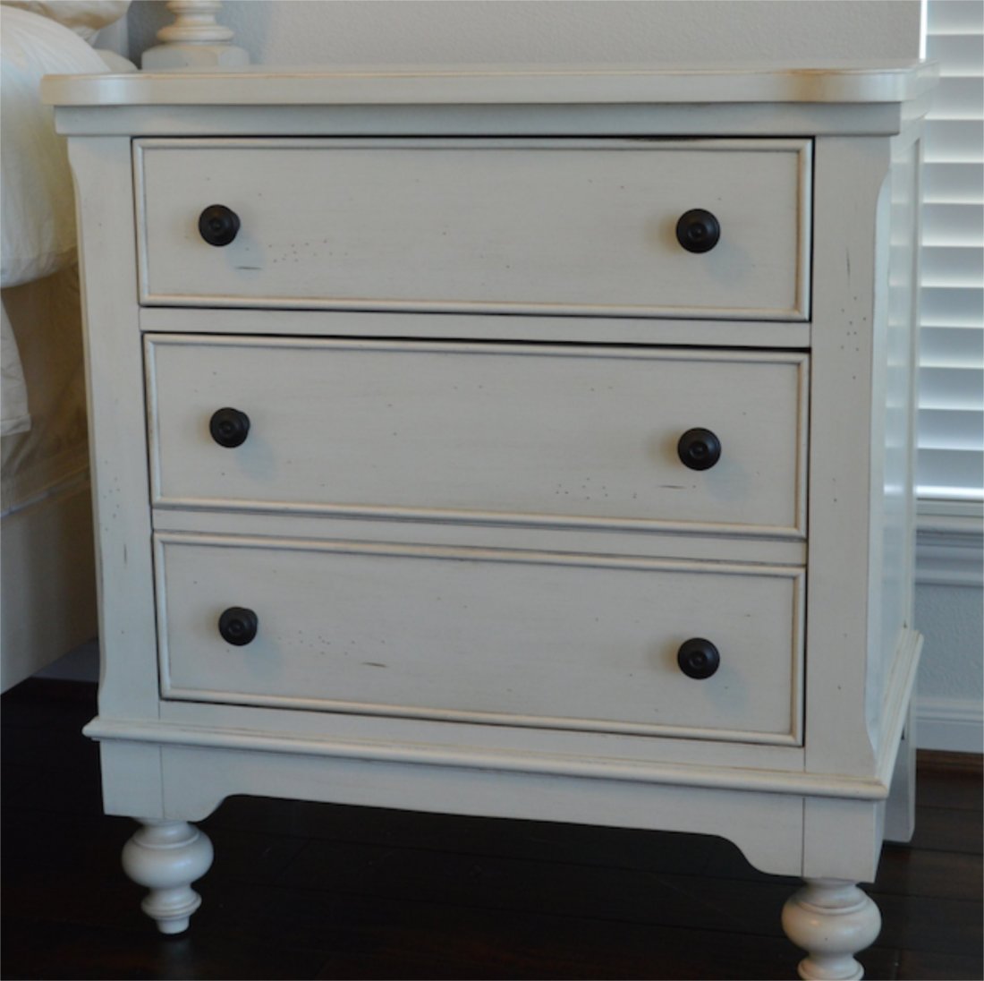 New: Howard Miller Vintage Cottage 2 Drawer Night Stand: New Never Used! Howard Miller Vintage Farmhouse Cottage Collection Night Stand End Table. Ivory wash finish. Model Number 941403VI. Antique bronze hardware. Two dovetail drawers. Dust panel below love