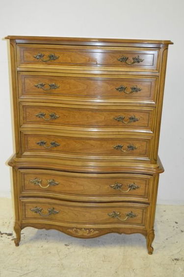 Vintage Dixie Furniture 6 Drawer Chest Oct 28 2013 Bold Bids