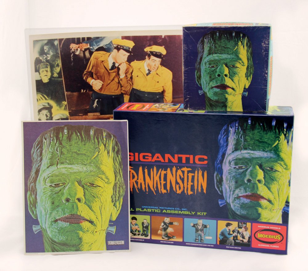 Glenn Strange Frankenstein Puzzle & Model Kit: Glenn Strange Frankenstein Puzzle & Model Kit. Includes a Moebius model kit and jigsaw puzzle casse-tte. Also Includes a matching glow-in-the-dark print from Post Cereal, measuring 11" x 14", and an o