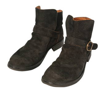 Peeta Training Center Apartment Boots: Peeta Training Center Apartment Boots from The Hunger Games. Pair of black suede low boots with buckle. Worn by Josh Hutcherson as Peeta with all outfits worn in the training center apartment. Startin