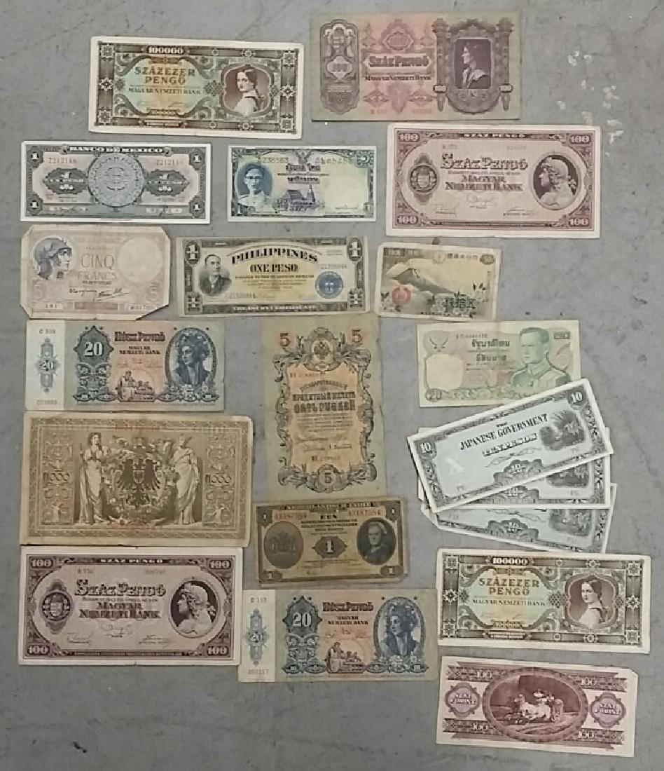 Lot of Assorted Foreign Currency / Notes: Lot of Assorted Foreign Currency / Notes