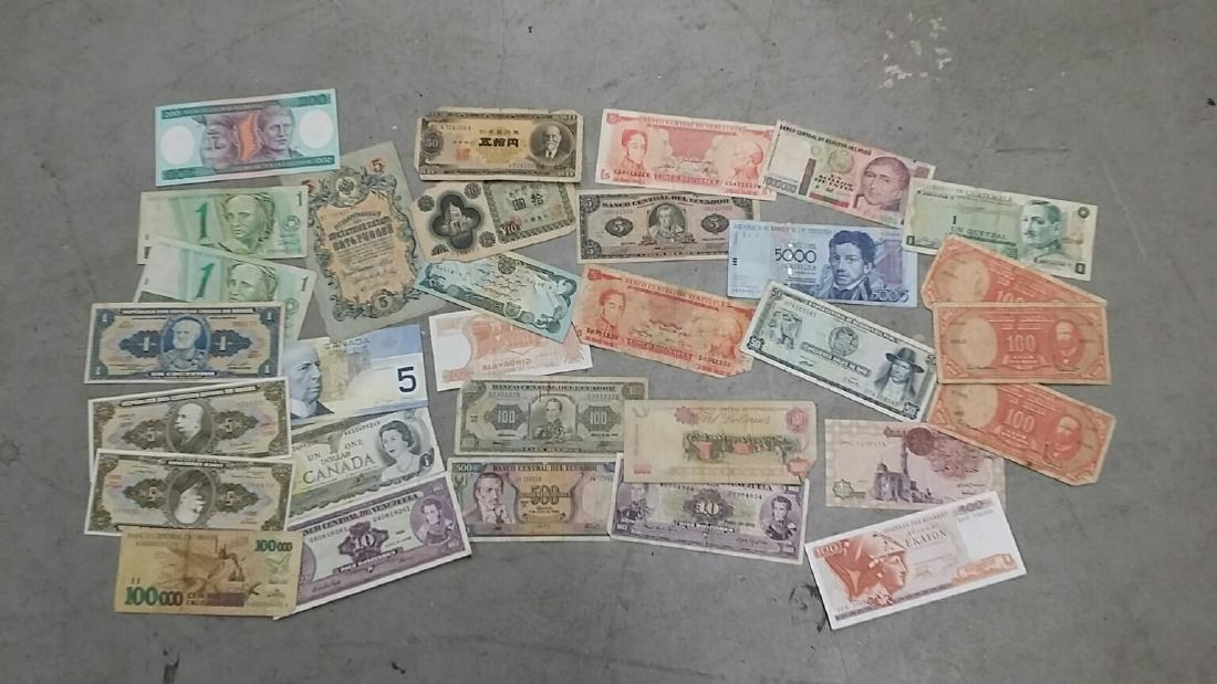 Large Lot of Assorted Foreign Currency / Notes: Large Lot of Assorted Foreign Currency / Notes
