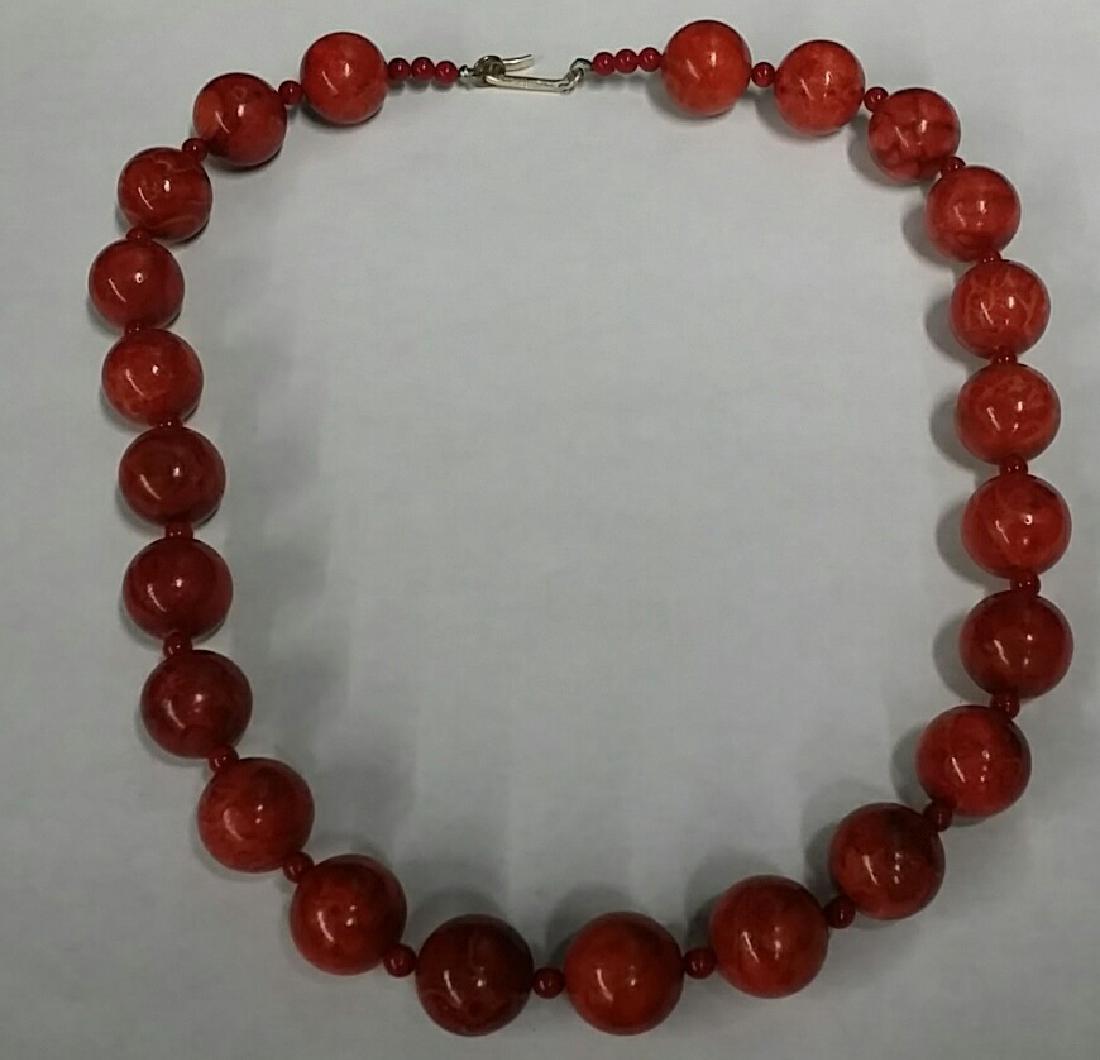 Large Natural Coral Bead Necklace: Large Natural Coral Bead Necklace