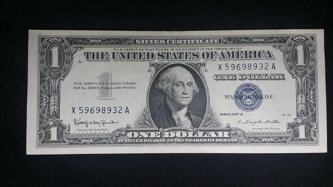 Beautiful Almost Uncirculated 1957 Silver Certifcate: $1 US NOTE