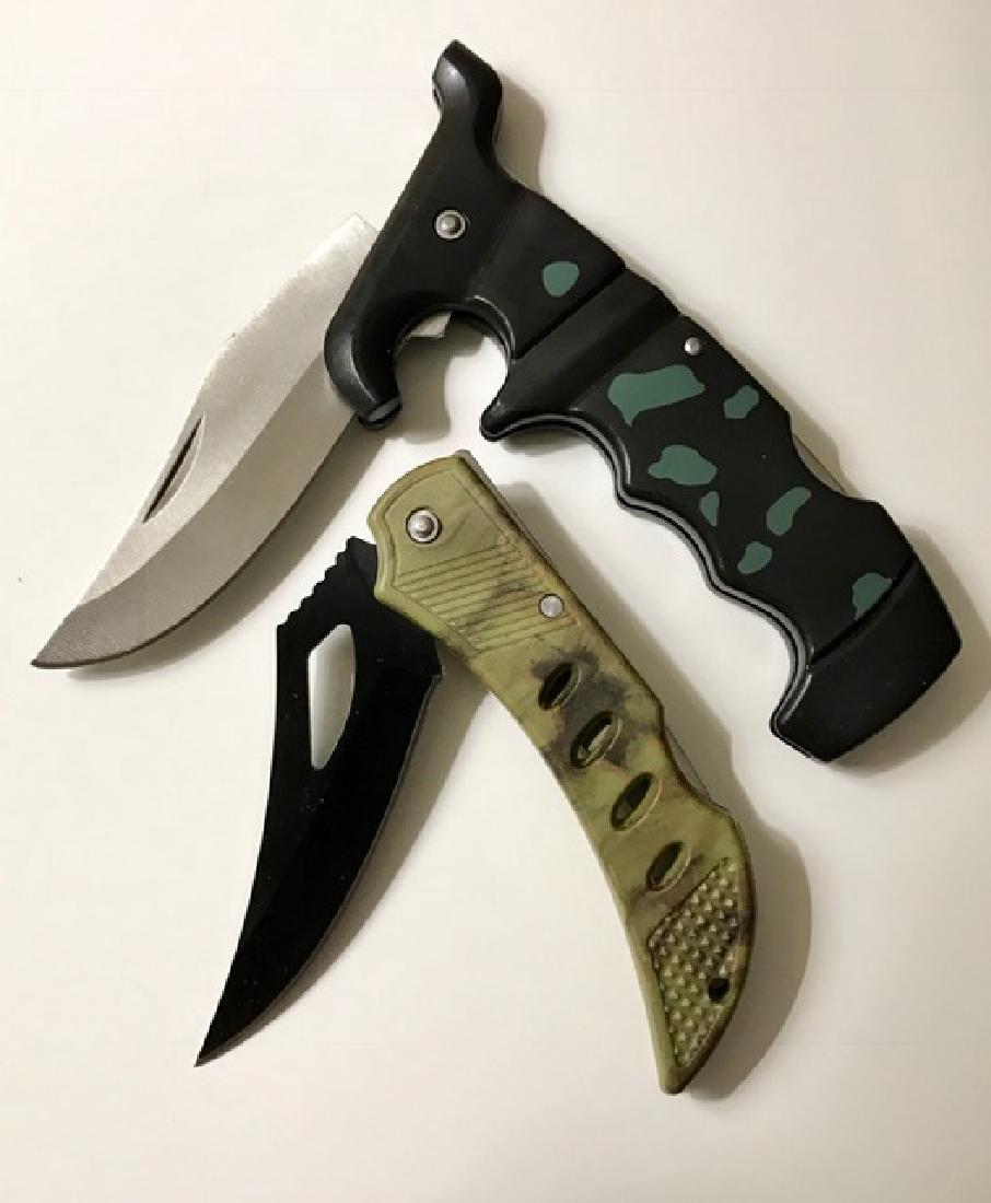 Lot of 2 New Old Stock Camo Defender Pocket Knives: Lot of 2 New Old Stock Camo Defender Pocket Knives