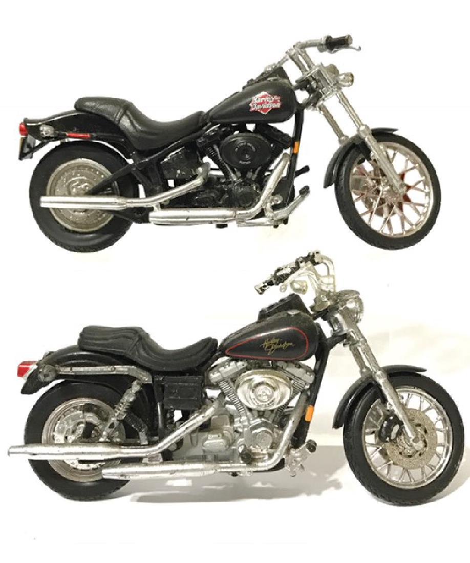 Lot of 2 Vintage HARLEY-DAVIDSON Motorcycles: Lot of 2 Vintage HARLEY-DAVIDSON Motorcycles