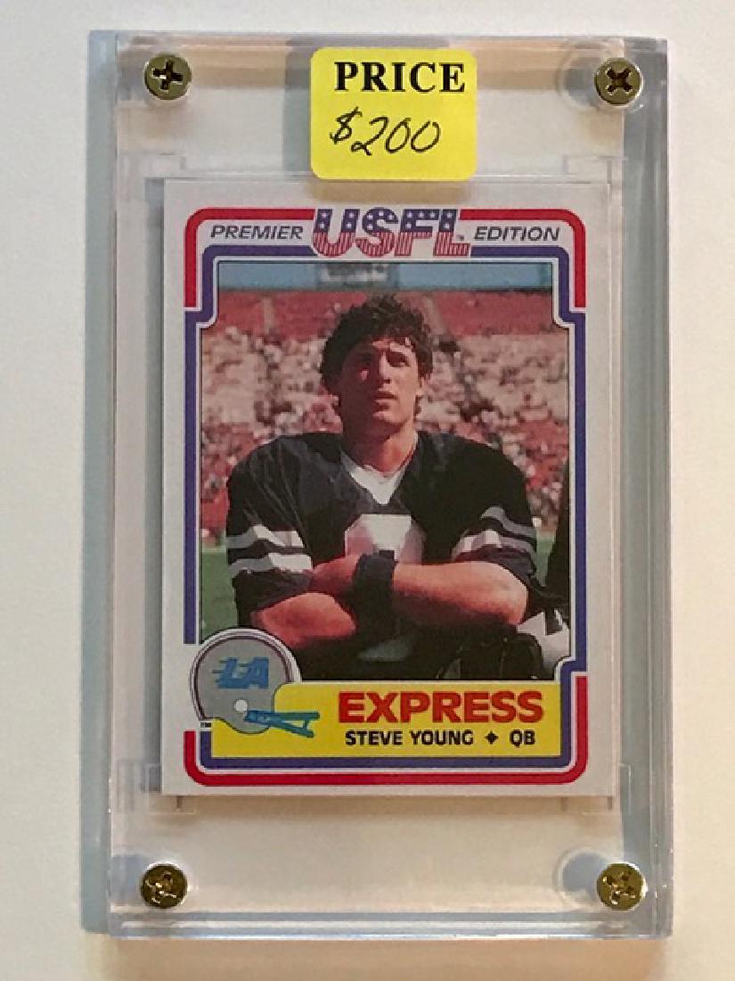 1984 USFL - STEVE YOUNG Rookie Football Card: 1984 USFL - STEVE YOUNG Rookie Football Card