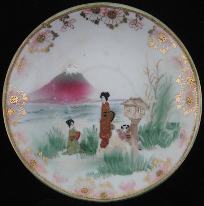 Antique Oriental Hand Painted Plate: This plate is singed, as well has a paper tag that reads Mom's wedding gift 1916 in spanish