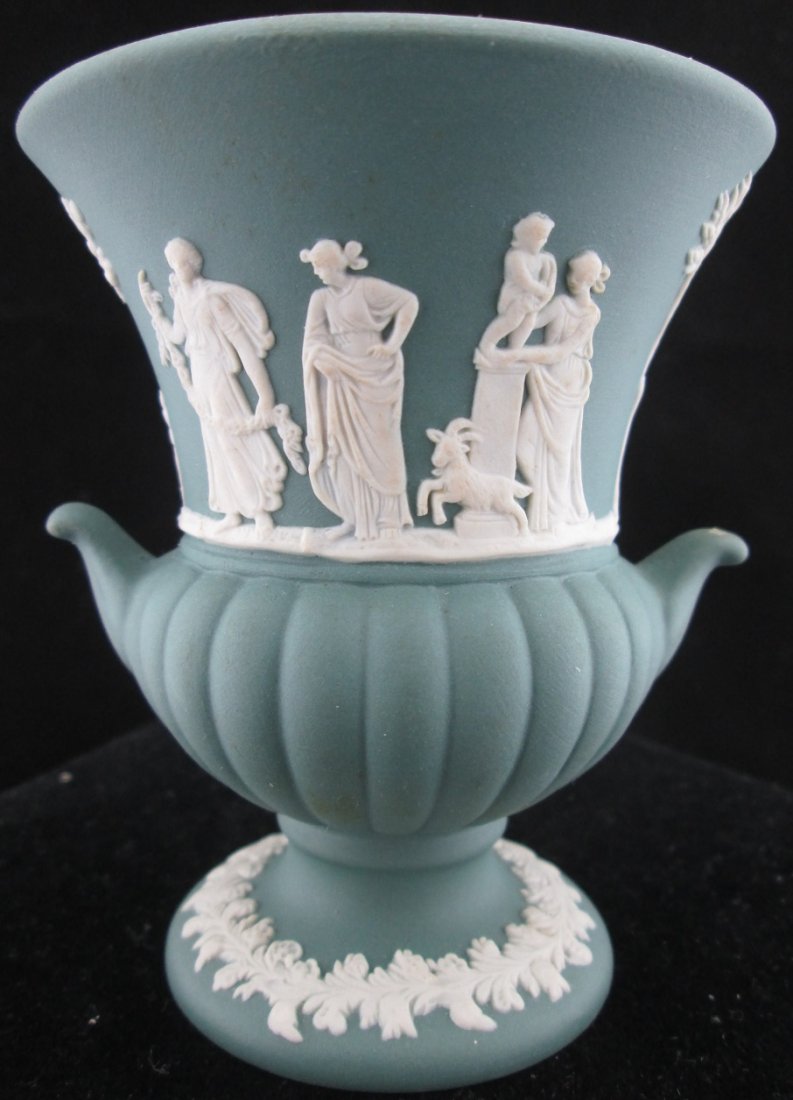 Vintage Wedgewood Jasperware Vase: Vintage Wedgewood Jasperware Vase