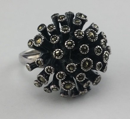 HUGE Sterling Silver & Marcasite Ring: HUGE Sterling Silver & Marcasite Ring