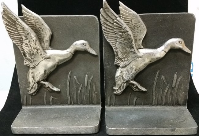 Bruce Fox: Vintage Bruce Fox signed Flying Geese Large Bookends