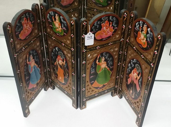 Vtg. Indian Hand Painted Table Top Divider: Vtg. Indian Hand Painted Table Top Divider
