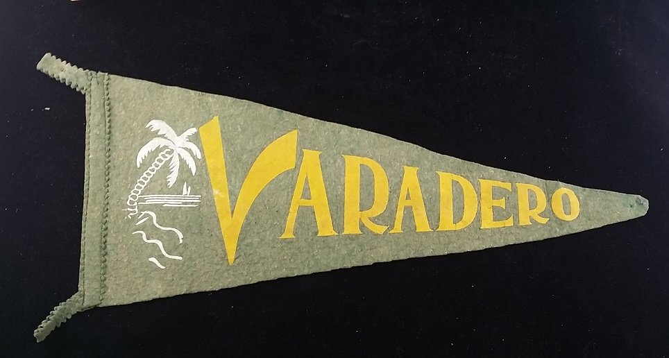 c.1950's Varadero Cuba Flag: approx 15.5" long
