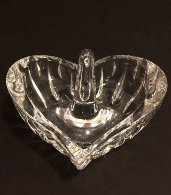 WATERFORD Crystal Heart Shaped Ring Holder: With Original Label - Multiple Photos Posted
