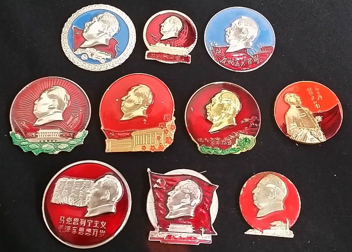 Lot of 10 Vintage Mao Si Tung Badges / Medals: Lot of 10 Vintage Mao Si Tung Badges / Medals