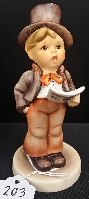 Goebel Germany MJ Hummel Figurine: Street Singer