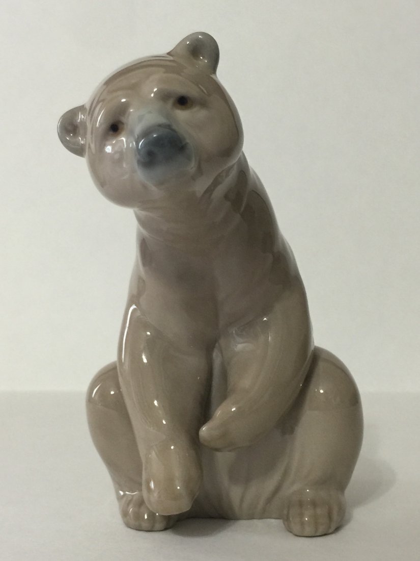 Rare Retired LLADRO Porcelain Brown Polar Bear: Rare Retired LLADRO Porcelain Brown Polar Bear