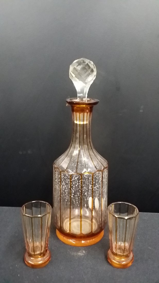 19th Century Frech Decanter w/ 4 Shot Glasses: 19th Century Frech Decanter w/ 4 Shot Glasses