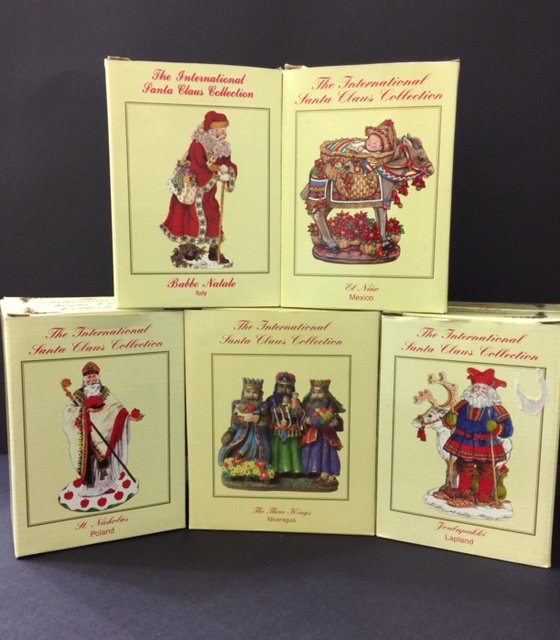 VTG International Santa Claus Collection Figurines: Vintage LOT OF 5 - Christmas Figurines from around the World Bought to Collect by Previous Owners but Never Displayed HIGHLY COLLECTIBLE