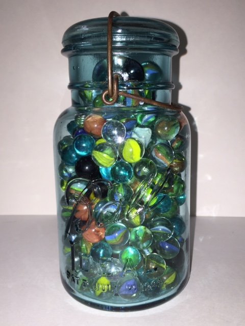 Large Lot of Vintage Marbles in Blue Mason Jar: Large Lot of Vintage Marbles in Blue Mason Jar
