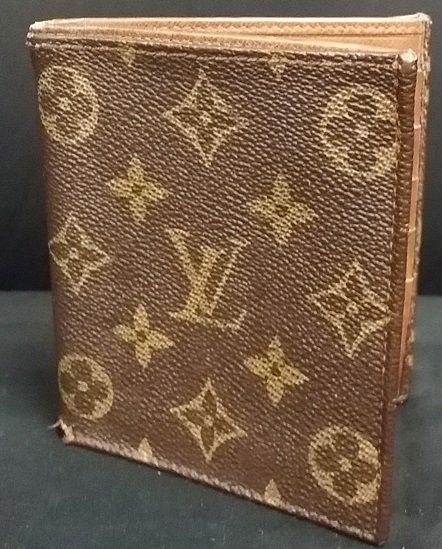 Used Mens Louis Vuitton Wallet: Used Mens Louis Vuitton Wallet