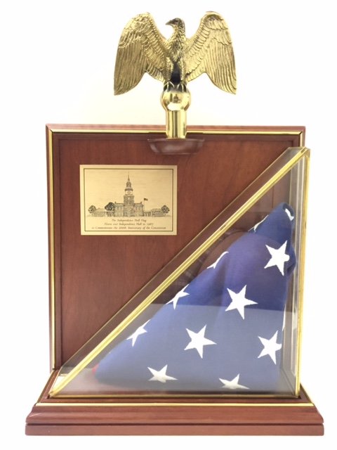 Authentic US Flag Flown over INDEPENDENCE HALL: Commemorating the 200th Anniversary of the Constitution EXTREMELY RARE Piece in Awesome Display Cabinet Eagle on Top is Made of Solid Brass - Comes w/COA Distributed through The Franklin Mint