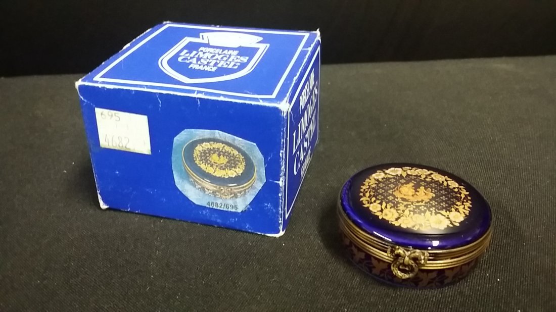 Vintage French Limoges Trinket Box w/ Original Box: Vintage French Limoges Trinket Box w/ Original Box