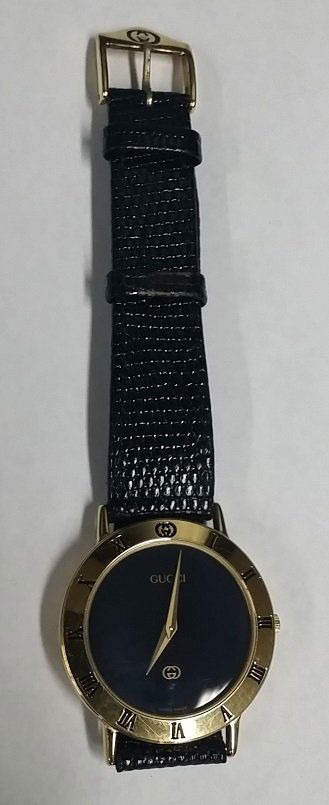 Vintage Gucci Watch w/ Original Band: Vintage Gucci Watch w/ Original Band