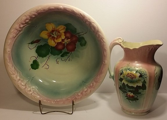 Vintage Hand Painted Villeroy and Boch Wash Basin: Vintage Hand Painted Villeroy and Boch Porcelain Wash Basin Set, Pitcher 11 3/4'' Tall, Basin 16 1/2'' Diameter