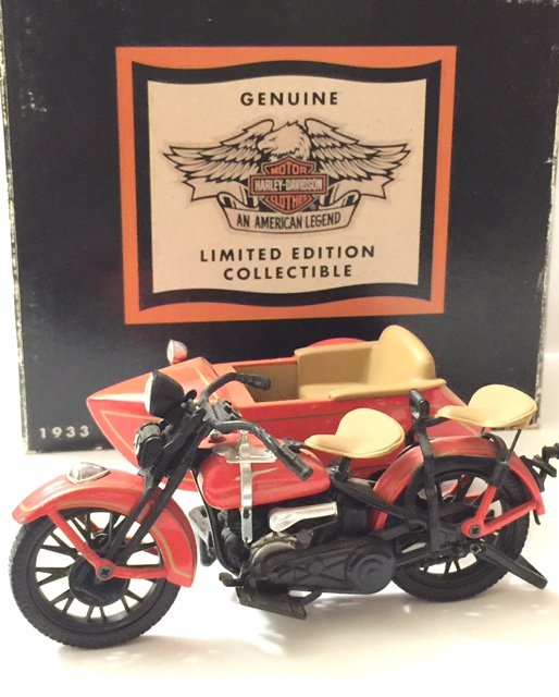 Rare HARLEY-DAVIDSON 1933 Motorcycle w/Sidecar: Genuine Vintage Harley-Davidson Die-Cast w/Original Box. Never Displayed - Awesome Piece - See all Photos
