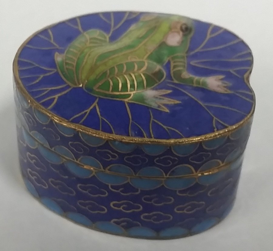 Frog Pill Box: Frog Pill Box