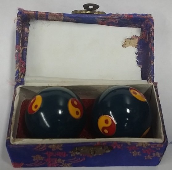 Pair Chinese Hand Exercise Balls: Pair Chinese Hand Exercise Balls