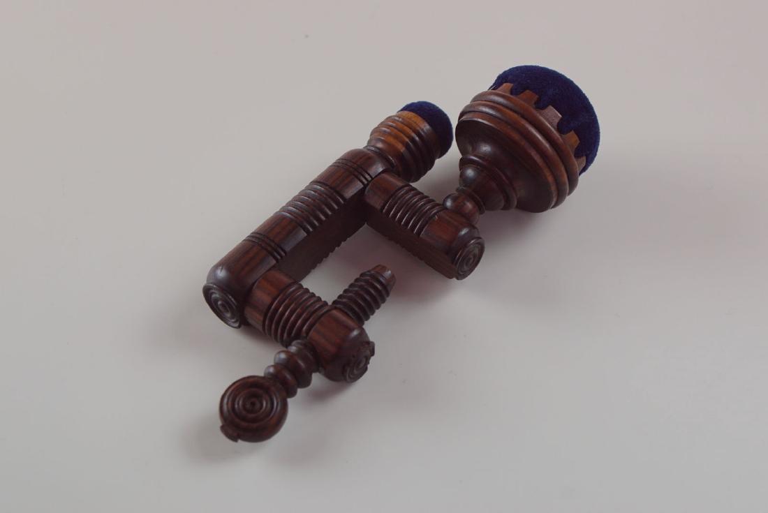 Victorian treen table clamp box pin cushion (1 of 2)