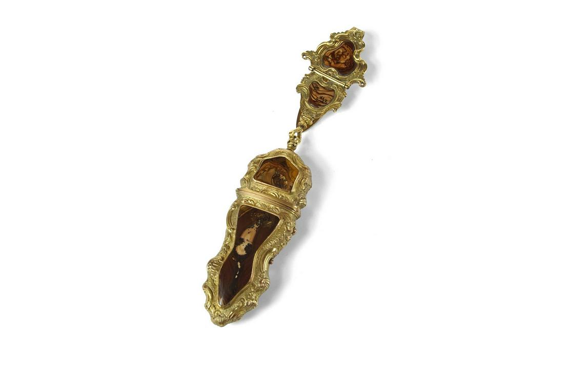 Fully Fitted Pinchbeck and Mocha Agate Chataline: The fine etui suspended from the chatelaine clip with fully fitted contents including pen knife, folding scissors, snuff spoon etc Click here to view 360 Images