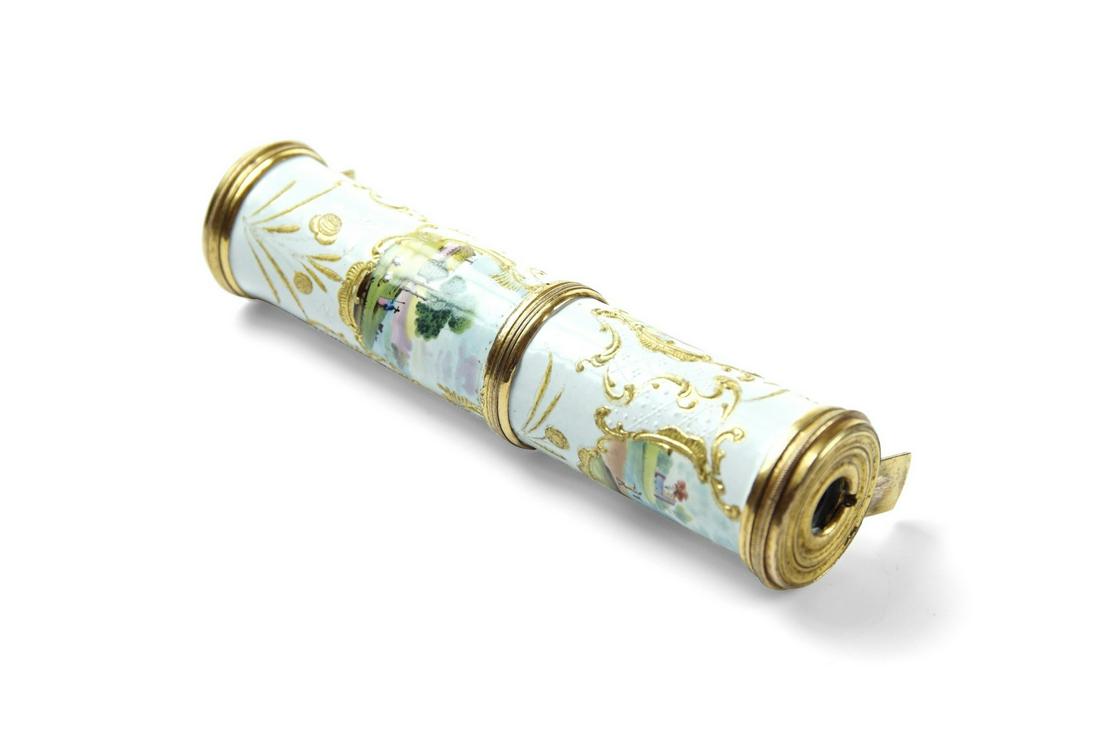 Spy Glass Etui (1 of 2)