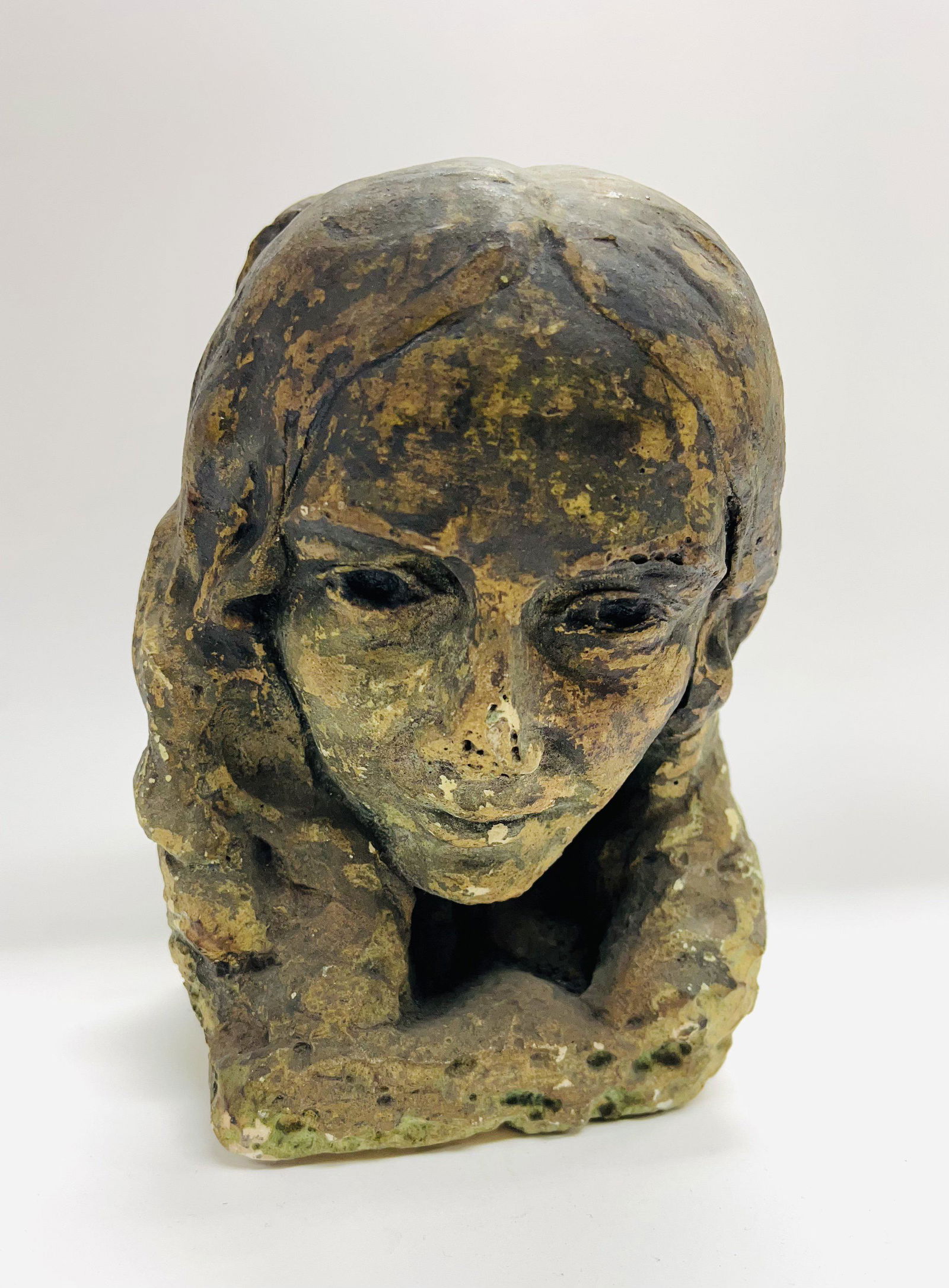 A plaster bust of Elizabeth Barrett Browning made by and presented to the Robert Browning Settlement: A plaster bust of Elizabeth Barrett Browning made by and presented to the Robert Browning Settlement in 1927 by Jason (Jessie) Emerson Herron 1900-1984. 17cm.