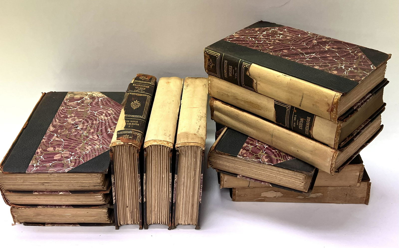 The complete works of Robert Browning, 12 Volumes, pub. Thomas Y Cromwell, 1898 red marbled cover: The complete works of Robert Browning, 12 Volumes, pub. Thomas Y Cromwell, 1898 red marbled cover with leather spines and corners. (Spines in poor condition).