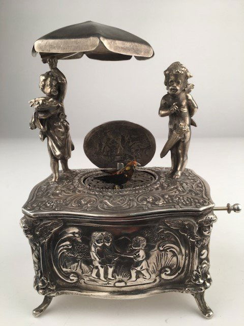 925 Silver bird box automaton. When the slide bar is (1 of 8)