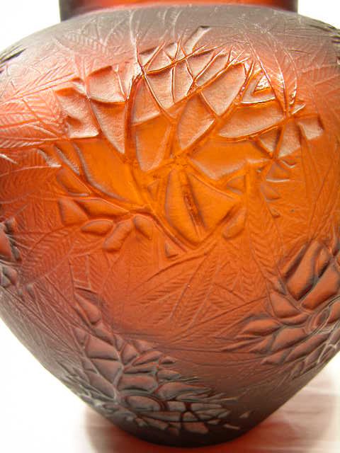 R. LALIQUE " ESTEREL " VASE. IN DARK BROWN GLASS. - 2