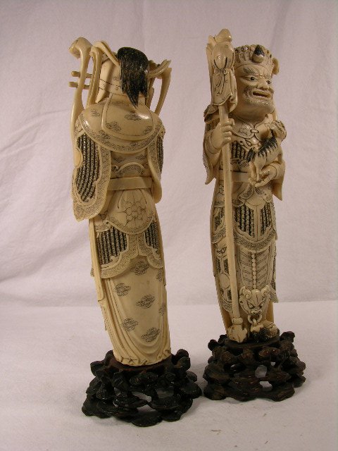 PAIR OF ANTIQUE CHINESE CARVINGS, ONE OF A MAN WI - 2