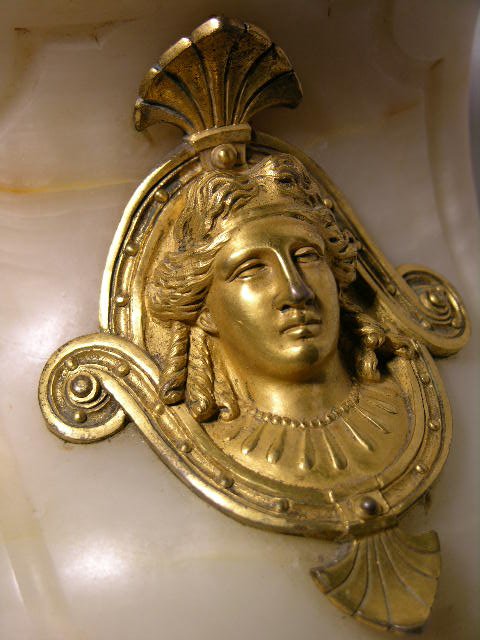BRONZE AND CARVED MANTEL CLOCK. - 6